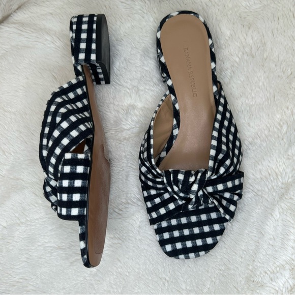 NWOT Banana Republic women’s Gingham Check Slide size 6 perfect for any occasion - Picture 3 of 8